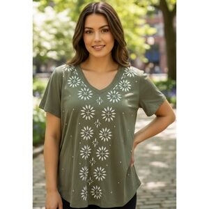 Sahalie V-neck Floral detail short sleeve tee Olive Green Size XL